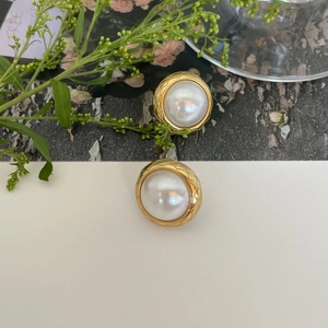 Elegant 925 silver quilted gold earrings with lustrous round white pearls for women