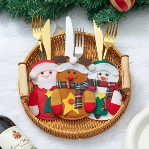 Weihnachts-Besteckhalter-Set mit Weihnachtsmann und Rentier für die Tischdeko