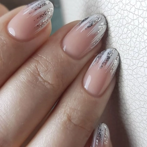Unghie Finte Sfumate Rosa Nude Forma Mandorla Glitter Argento Linea Metallica Unghie Rimovibili Per Donna