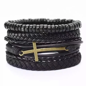 Ensemble de bracelets multicouches en cuir pour hommes avec croix bronze et perles