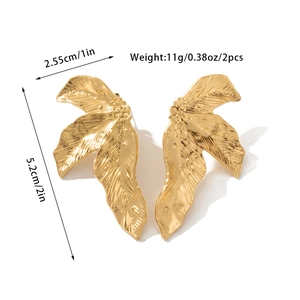 Detailed dimensions of 18k gold tiger eye leaf earrings with precise size and weight