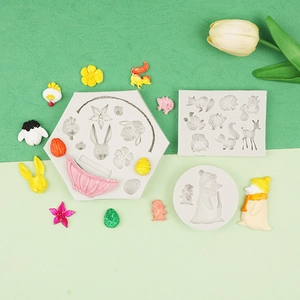 Detail-Ansicht der Silikonformen mit 3D-Tierfiguren wie Hase und Schaf für DIY-Backen