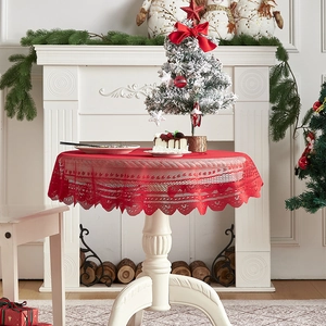 Christmas red round lace tablecloth with hollow heart patterns for festive dining decor