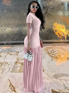 Slim fit dusty rose maxi dress with short sleeves and elegant pleated fishtail hem