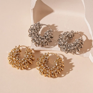 Boucles d'oreilles créoles géométriques en U dorées et argentées avec strass brillants
