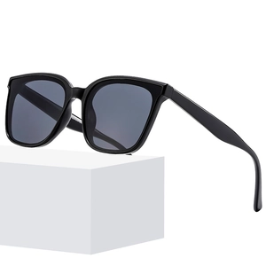Oversized Square Sunglasses For Women UV400 Protection Fashion PC Frame AC Lens Slimming Outdoor Driving Eyewear
