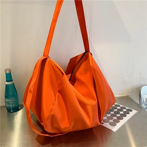 Large Capacity Women Nylon Shoulder Bag Oxford Cloth Sporty Fitness Gym Tote Casual Lightweight Crossbody Bag