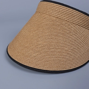 Cappello parasole in paglia da donna a testa scoperta con bordo nero e trama intrecciata