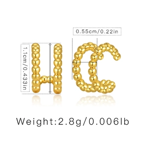 Detailed size chart for 18K gold double-layer beaded ear cuff showing 1.1cm height