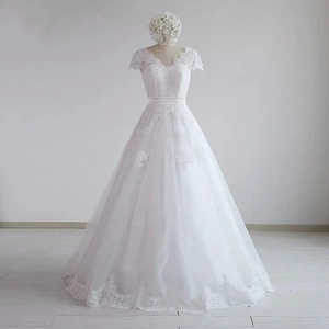 French Style Wedding Dress Lace Tulle V Neck Short Sleeve A Line Floor Length Bridal Gown For Women Elegant White