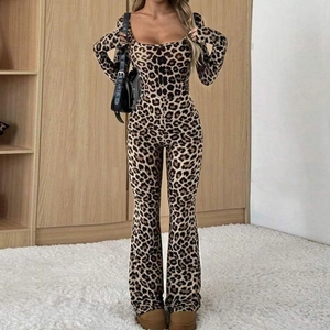 Damen Leopard Druck Langarm Eckiger Ausschnitt Schlanke Passform Gestrickter Jumpsuit Mit Ausgestelltem Bein Elegant