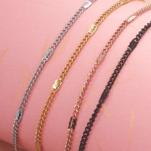 Minimalist stainless steel curb chains in silver, gold, rose gold and black colors