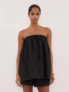 Ensemble haut bustier noir avec cordon de serrage et short assorti pour femme
