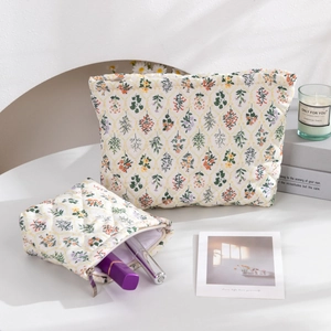 Quilted floral cotton makeup bags in two sizes for travel with vintage flower pattern