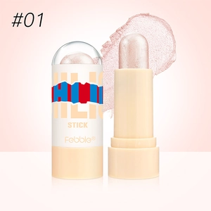 Nahaufnahme von Febble Highlighter Stick #01 mit perlmuttrosa Textur und Schimmer