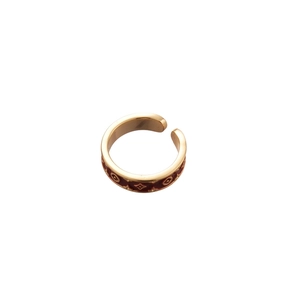Retro 14k gold plated ring featuring deep red enamel and luxury clover pattern motifs