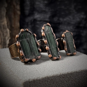 Handmade Natural Green Tourmaline Raw Stone Ring Vintage Copper Adjustable Bohemian Jewelry For Women Men