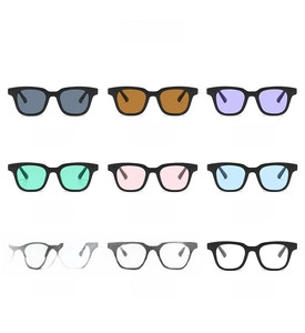Detailed grid showing nine lens color options for retro thick-frame unisex sunglasses