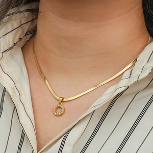 18K gold plated flat snake chain necklace with pearl letter pendant on model