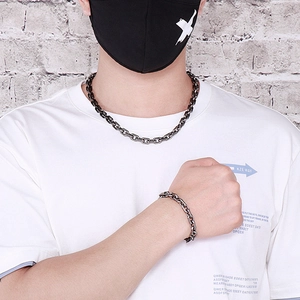 Men's matte black stainless steel curb chain necklace and bracelet set in street style