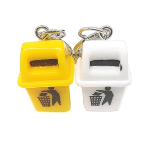 Creative mini sorting trash can keychains in yellow and white resin for bags