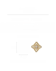 Detail of clover-shaped gold earrings with white zircon inlay and 10.7g silver pin