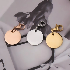 Polished stainless steel round tags with lobster clasps in rose gold, silver and gold