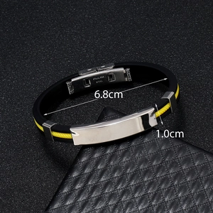Détail du bracelet pour homme en acier inoxydable avec silicone et mesure de 10 mm de large