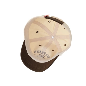 Kids color-block baseball cap featuring WEEKEND embroidery and brown short brim
