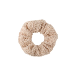 Elastico per capelli in peluche beige con morbida texture in pile per acconciature autunnali