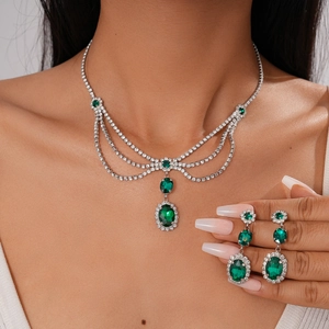 Vintage Court Style Green Zirconia Oval Pendant Necklace And Earrings With Silver Earring Post Elegant Jewelry