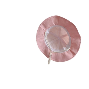 Rosa Baby-Sonnenhut mit Stern-Bär-Design und verstellbarem Kinnriemen für draußen