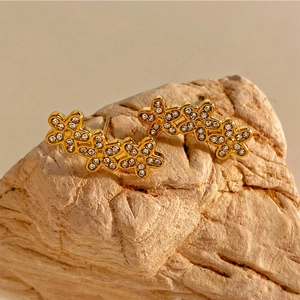 Boucles D'Oreilles Uniques En Acier Inoxydable Trois Fleurs Épissées Strass Bijoux Floraux Élégants Pour Femmes