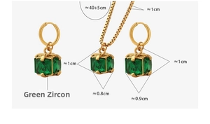 Detailed size specifications for the green zircon necklace and earring jewelry set