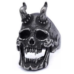 Retro punk style bull horn skull stainless steel ring with weathered silver finish