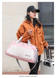 Large capacity travel duffel bag, waterproof fitness gym bag for sports, short trip luggage.