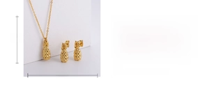 Detailed sizing specifications for gold pineapple pendant and earrings jewelry set