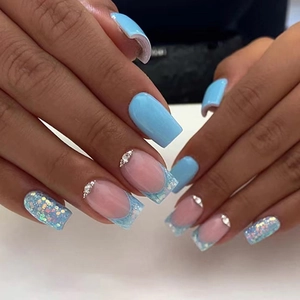Faux Ongles Press On Nails Bleu Ciel Carré Rhinestone Glitter Style Français Pour Femmes Manucure Résine Brillant Bleu