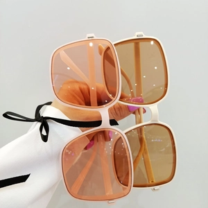 Oversized retro square sunglasses for women in pink and beige with gradient lenses