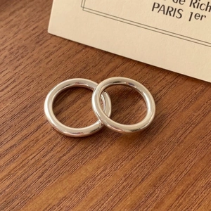 Minimalist S925 sterling silver double-layer interlocking ring with polished finish