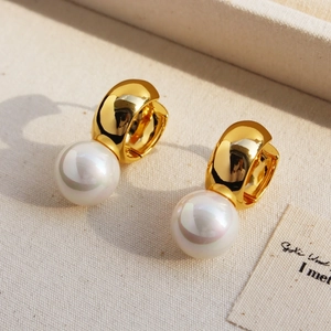 Large Mabe Artificial Pearl Hoop Earrings Gold Plated Brass Ear Buckle Niche Luxury Geometric Fashion Jewelry For Women