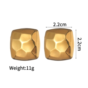 Detail of 2.2cm textured gold square stud earrings showing size and 11g weight
