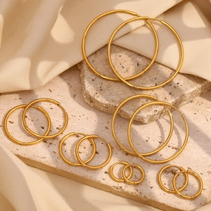Minimalist 18K gold plated stainless steel hoop earring set in six various sizes