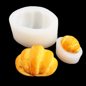 DIY silicone croissant molds for cake decorating and chocolate fondant making
