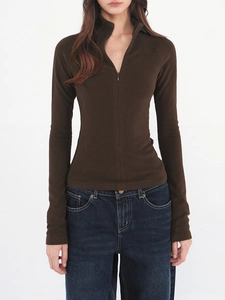 Women's slim fit thermal turtleneck sweatshirt with half zipper in chocolate brown