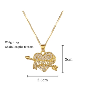 Detailed view of heart necklace dimensions and 4g weight on a white background