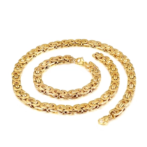 Detailed view showing the intricate 10mm Byzantine link texture and lobster clasp