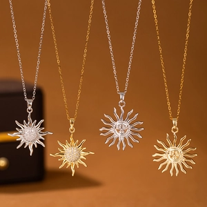 Vintage Stainless Steel Sun Face Pendant Necklace For Women Copper Red Rhinestone Inlaid Light Luxury Fashion Jewelry O-Chain Necklaces
