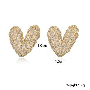 18K gold-plated heart stud earrings with cubic zirconia, 1.9cm height and 7g weight