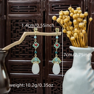 Detailed view of vintage Chinese style tassel earrings showing product size and weight info